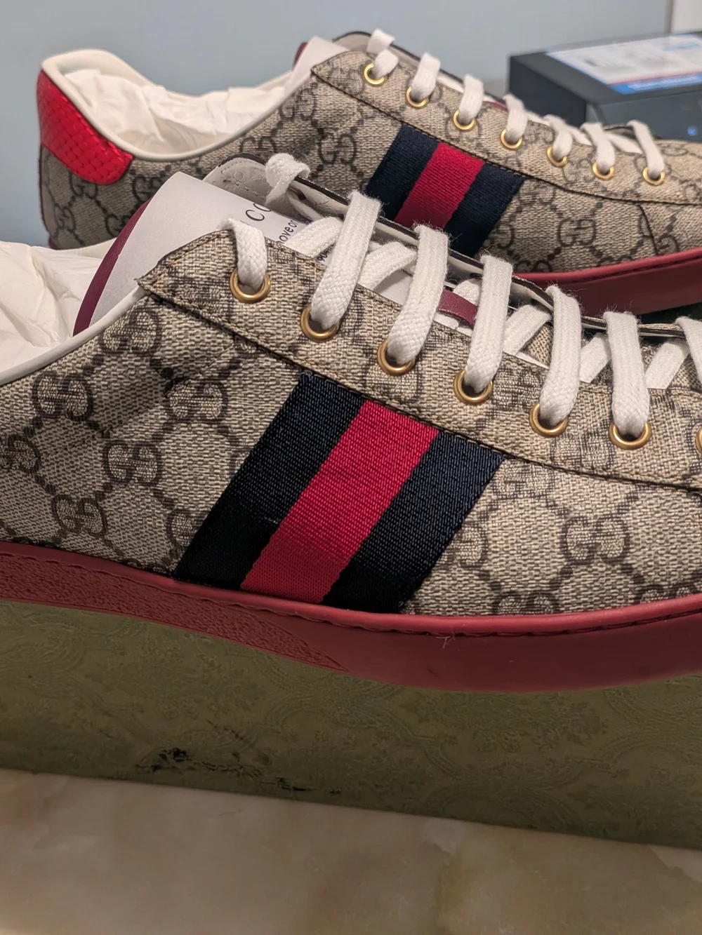 Gucci Men's GG Supreme Canvas Stripe Low-Top Sneakers - Beige/Red/Blue
